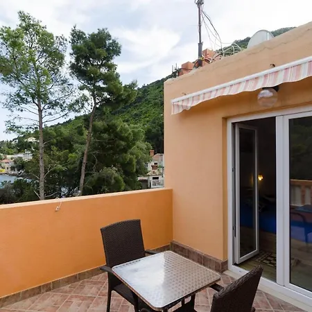 アパート Vinko Sobra