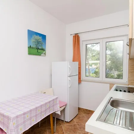 アパート Vinko Sobra