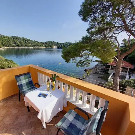 アパート Vinko Sobra