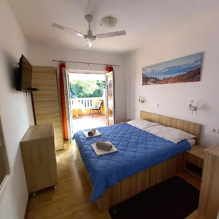 Vinko アパート *